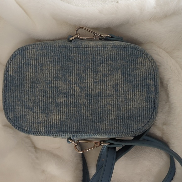 No boundaries denim crossbody purse - Picture 3 of 9